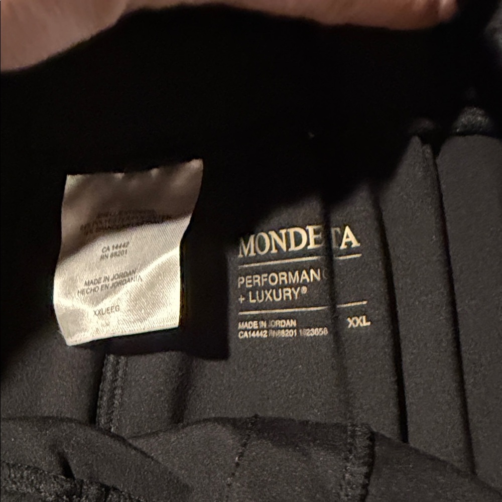 Mondetta Black Cargo Joggers - Picture 4 of 4